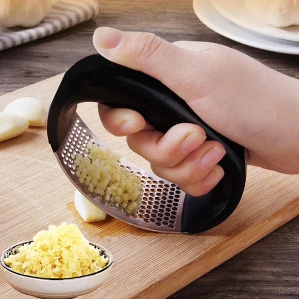 GARLIC CRUSHER